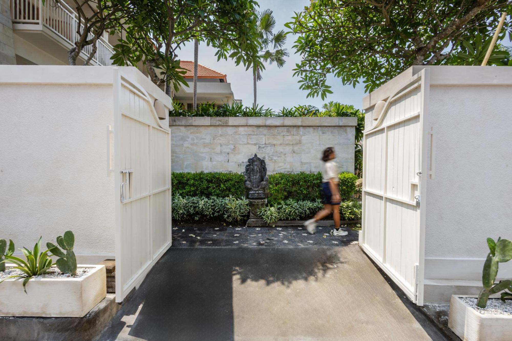 Hotel Kalm Bali Canggu Exterior foto