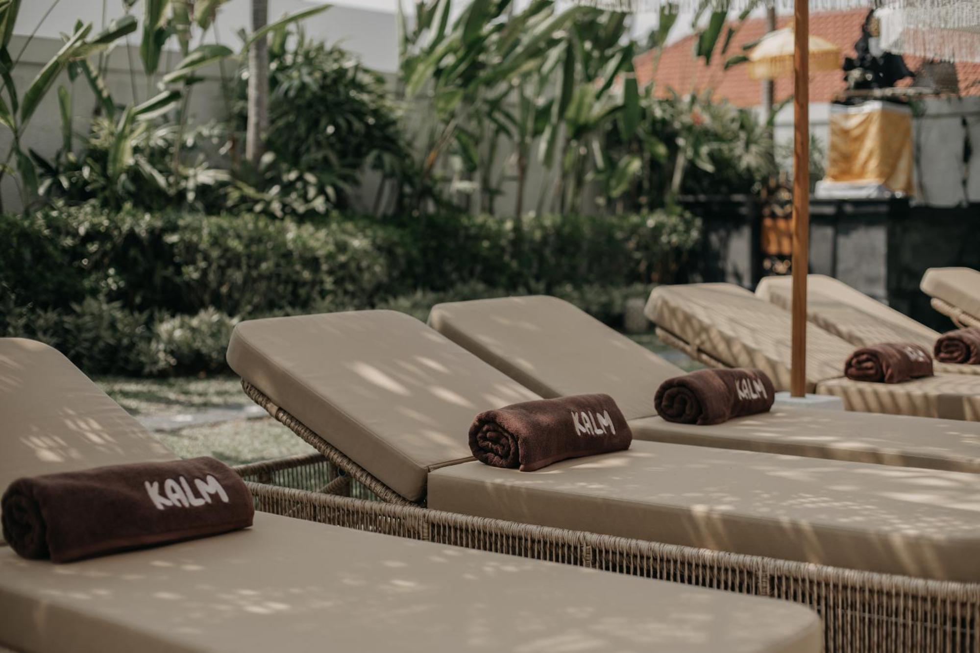 Hotel Kalm Bali Canggu Exterior foto